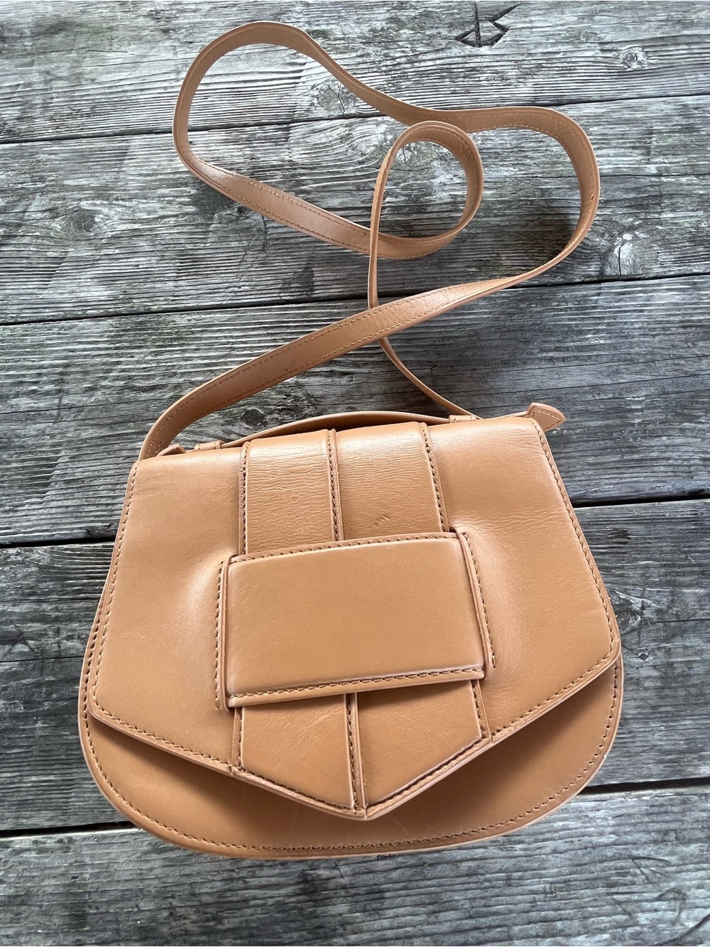 BOKIER LIGHT COCOA COLOR CROSSBODY BAG